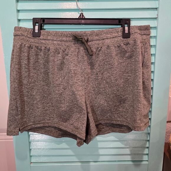 DSG Gray Athletic Shorts with Textured Fabric - Picture 3 of 5